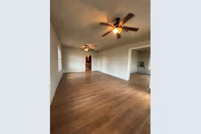 530 W 1st Street, Freeport, TX 77541 - Photo 4