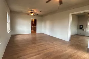 530 W 1st St, Freeport, TX 77541 - Photo 4