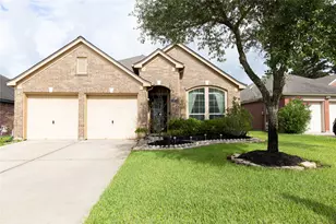 18915 Roseworth Ct, Tomball, TX 77377 - Photo 1