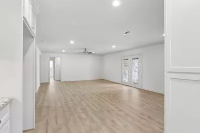 6022 Beaudry Drive, Houston, TX 77035 - Photo 8