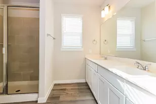 357 N Centro Cir, Shenandoah, TX 77385 - Photo 16