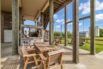 145 Jewel Drive, Port Bolivar, TX 77650 - Photo 14