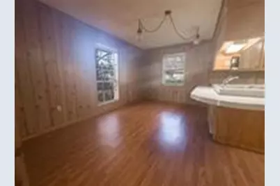 213 Fm 2558 E, Broaddus, TX 75929 - Photo 8