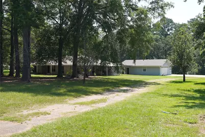 213 Fm 2558 E, Broaddus, TX 75929 - Photo 1