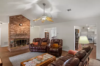 8126 Ivan Reid Drive, Houston, TX 77040 - Photo 4