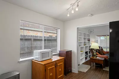 8126 Ivan Reid Drive, Houston, TX 77040 - Photo 12