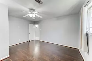 11819 S Nottingham Cir, Houston, TX 77071 - Photo 32