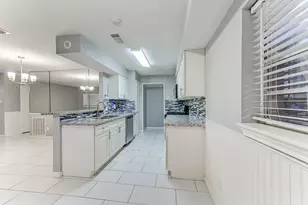 11819 S Nottingham Cir, Houston, TX 77071 - Photo 16