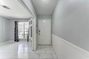 11819 S Nottingham Cir, Houston, TX 77071 - Photo 6