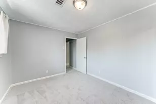 11819 S Nottingham Cir, Houston, TX 77071 - Photo 24