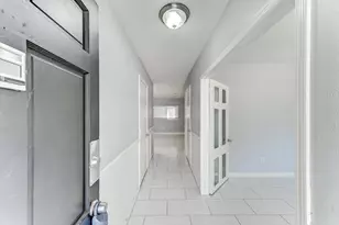 11819 S Nottingham Cir, Houston, TX 77071 - Photo 6
