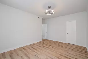 1100 Augusta Dr, Houston, TX 77057 - Photo 12