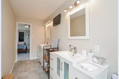 3654 Royal Royce Drive, Houston, TX 77042 - Photo 16