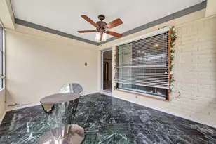 9318 Benning Dr, Houston, TX 77031 - Photo 12