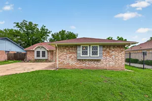 9318 Benning Dr, Houston, TX 77031 - Photo 2