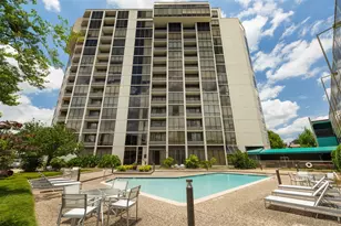 1111 Bering Dr, Houston, TX 77057 - Photo 32