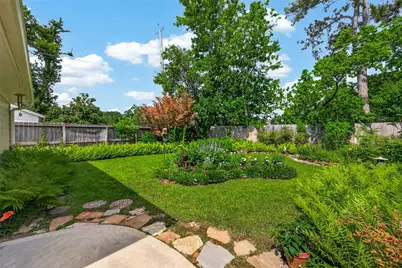 13302 Tosca Lane, Houston, TX 77079 - Photo 36