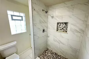 5306 Ave O 1/2, Galveston, TX 77551 - Photo 10