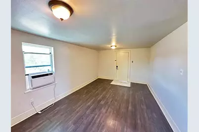 5306 Avenue O 1/2 #Rear, Galveston, TX 77551 - Photo 4