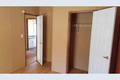 270 Country Way, Smithville, TX 78957 - Photo 20