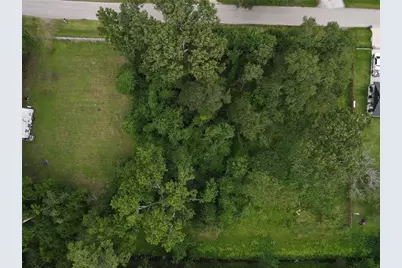 215 Little Doe Drive, Crosby, TX 77532 - Photo 2