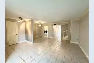 806 Wax Myrtle Lane, Houston, TX 77079 - Photo 4