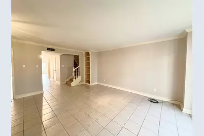 806 Wax Myrtle Lane, Houston, TX 77079 - Photo 6