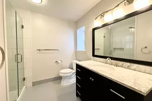 806 Wax Myrtle Ln, Houston, TX 77079 - Photo 22