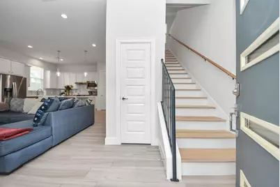 506 W Donovan Street #F, Houston, TX 77091 - Photo 4