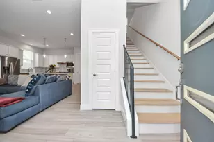 506 W Donovan St, Houston, TX 77091 - Photo 4