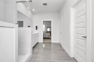 506 W Donovan St, Houston, TX 77091 - Photo 16