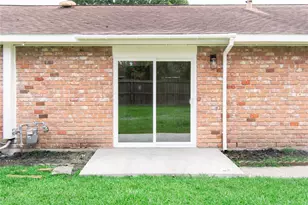 11026 Sandstone St, Houston, TX 77072 - Photo 24