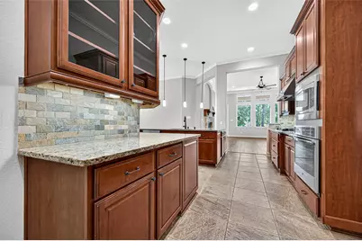 1623 Cafe Dumonde, Conroe, TX 77304 - Photo 6