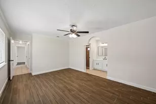 1904 Floyd Rd, League City, TX 77573 - Photo 4
