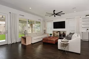 12103 Bee Bush Ct, Conroe, TX 77304 - Photo 8