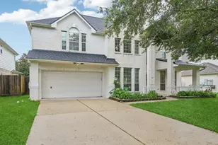 421 White Oak Pointe, League City, TX 77573 - Photo 1