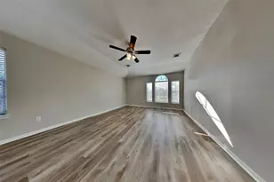31110 Silver Village Dr, Spring, TX 77386 - Photo 8