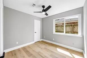 23323 Birnam Wood Blvd, Spring, TX 77373 - Photo 16