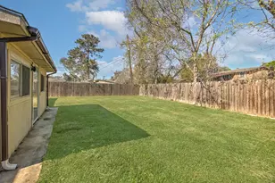 501 Ladd St, Dayton, TX 77535 - Photo 30