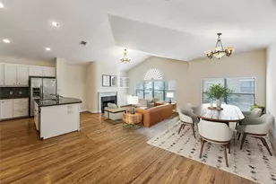 9829 Riddlelink, Houston, TX 77025 - Photo 2