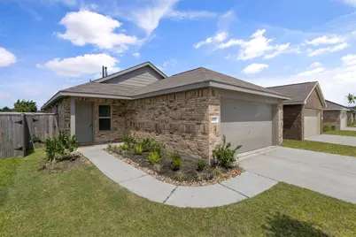 9311 Sierra Point Way, Baytown, TX 77521 - Photo 4