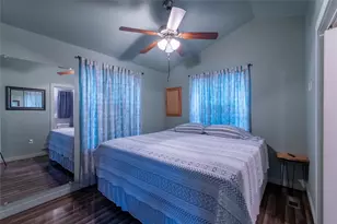 215 Center St, Cleveland, TX 77327 - Photo 12