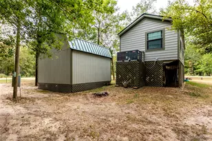 215 Center St, Cleveland, TX 77327 - Photo 4