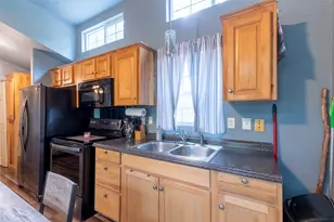 215 Center St, Cleveland, TX 77327 - Photo 10
