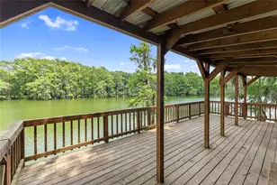 215 Center St, Cleveland, TX 77327 - Photo 24