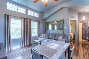 215 Center St, Cleveland, TX 77327 - Photo 8
