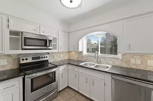 4414 Gardendale Dr, Houston, TX 77092 - Photo 2