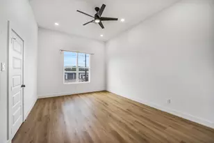 514 Melbourne St, Houston, TX 77022 - Photo 32