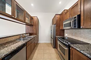 1010 Rosine St, Houston, TX 77019 - Photo 6