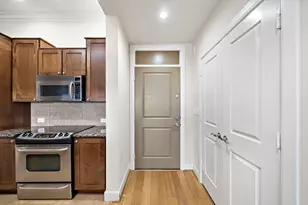 1010 Rosine St, Houston, TX 77019 - Photo 4